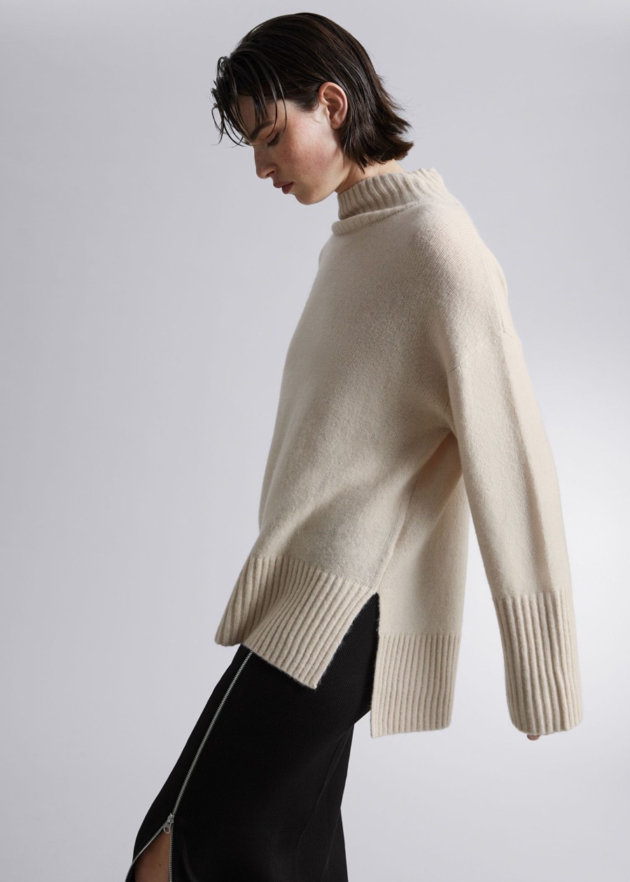 Toj & Other Stories | Mock-Neck Striktroje Beige